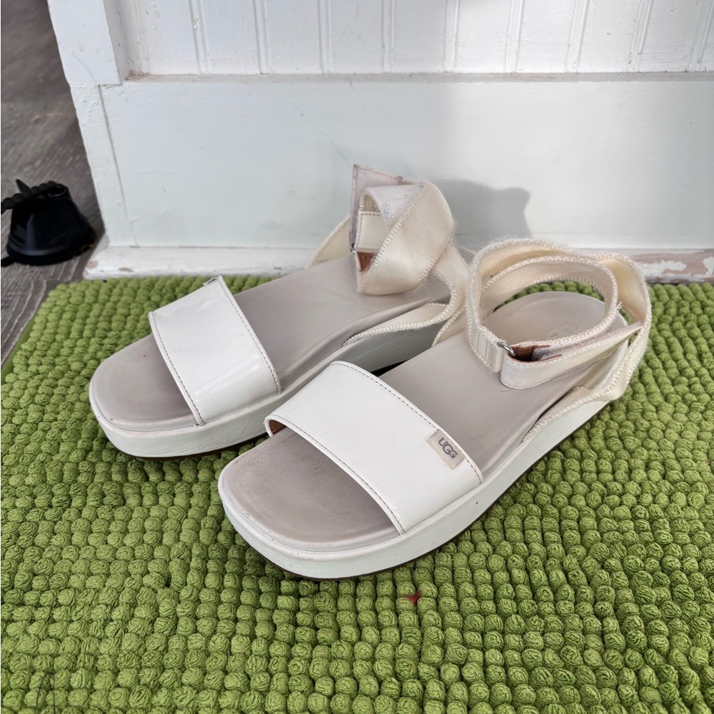 UGG Women's White Lennox Sandals size 7.5